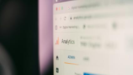 schermata di un computer con google analytics aperto